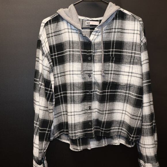 SO Jackets & Blazers - SO Cropped Shacket Hoodie Button Front Black White Check Tie Front
